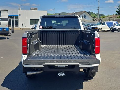 New 2026 Toyota Tacoma SR5 RWD image 9