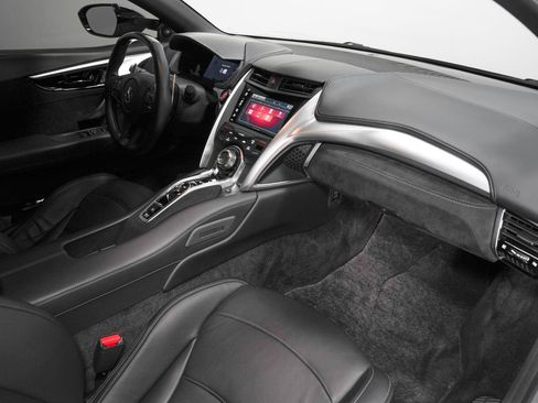 Used 2017 Acura NSX image 30