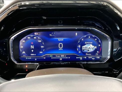 Certified 2024 Chevrolet Silverado 1500 LT w/ Z71 Off-Road Package image 15