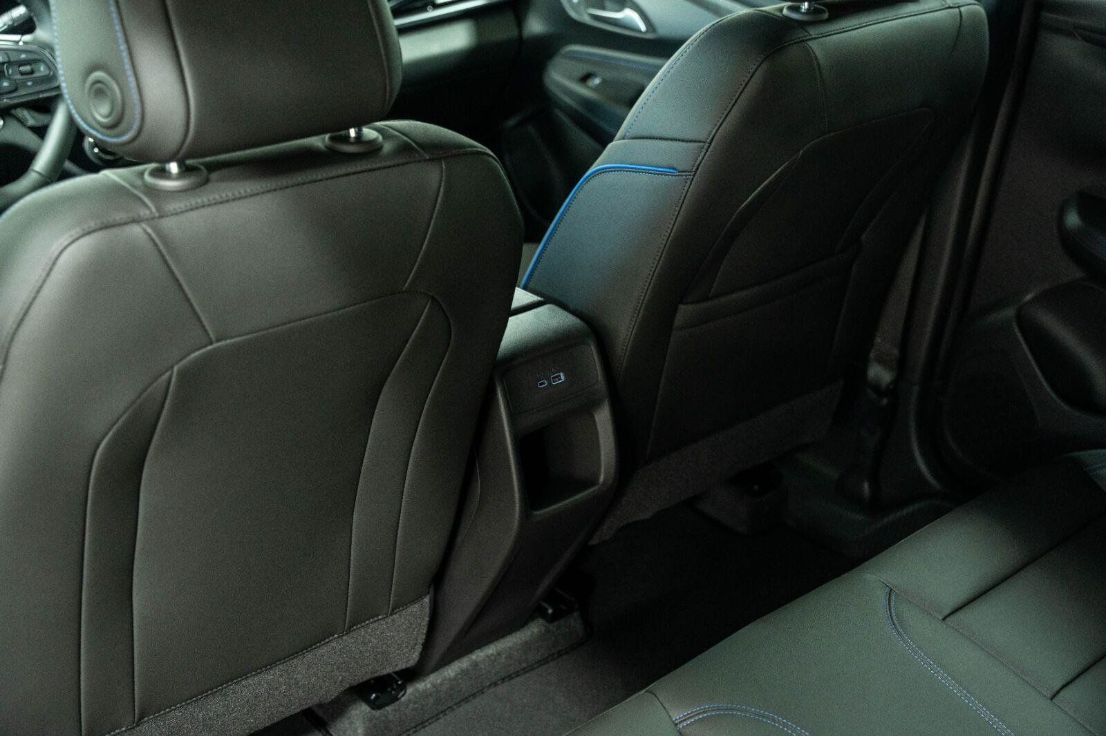 New 2026 Buick Envista Sport Touring w/ Convenience I Package FWD image 31