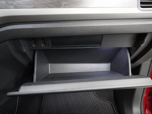 Used 2021 Volkswagen Atlas Cross Sport SE w/ Panoramic Sunroof Package image 36