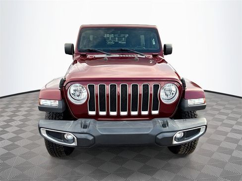 Used 2021 Jeep Wrangler Unlimited Sahara image 2