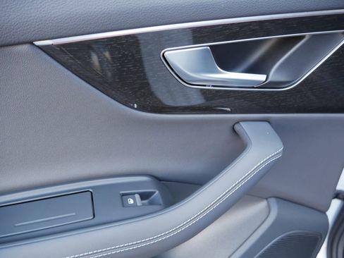 Used 2025 Audi Q7 3.0T Premium Plus image 22