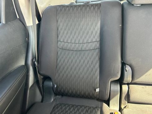 Used 2020 Nissan Rogue SV FWD image 22