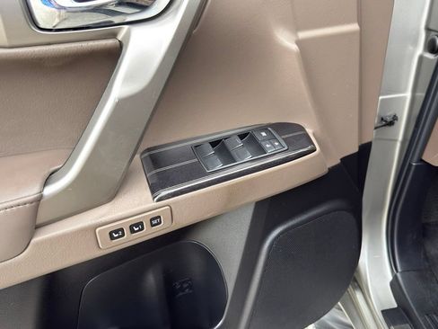 Used 2021 Lexus GX 460 Premium AWD/4WD image 22