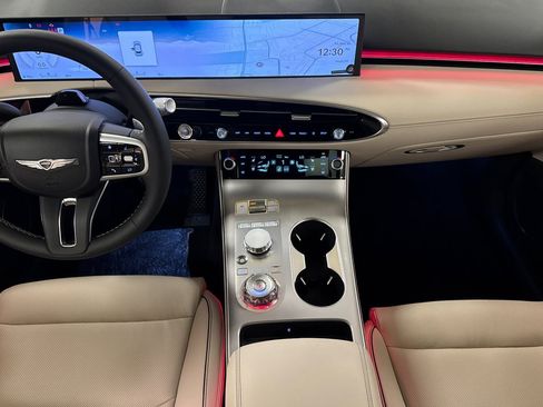 New 2026 Genesis GV70 2.5T Advanced AWD/4WD image 13