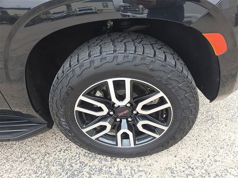 Used 2021 GMC Yukon AT4 w/ Rear Media and Nav Package image 7