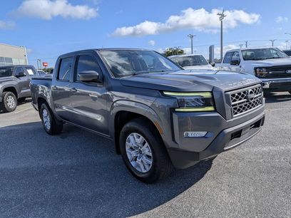 Used 2022 Nissan Frontier SV w/ SV Premium Package