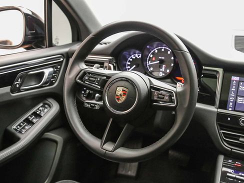 Certified 2025 Porsche Macan S AWD/4WD image 20