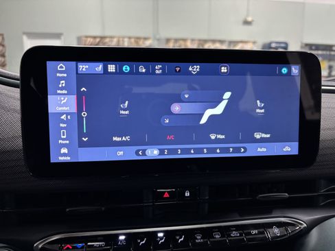 New 2025 FIAT 500 e image 17