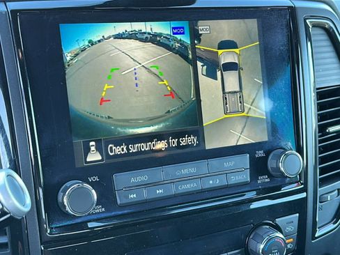 Used 2021 Nissan Titan PRO-4X w/ Pro-4x Convenience Package image 16