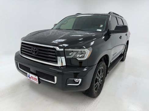 Used 2021 Toyota Sequoia TRD Sport image 4