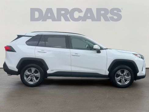 Used 2025 Toyota RAV4 XLE AWD/4WD image 8
