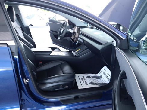 Used 2024 Tesla Model 3 Long Range RWD image 31