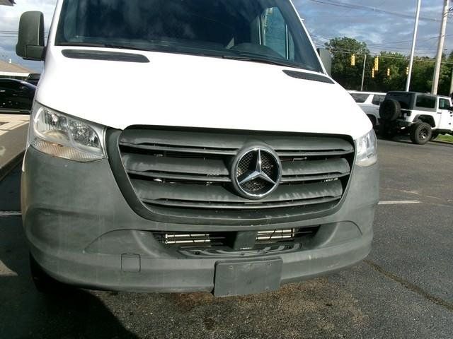 Used 2019 Mercedes-Benz Sprinter 144 w/ Premium Package image 3