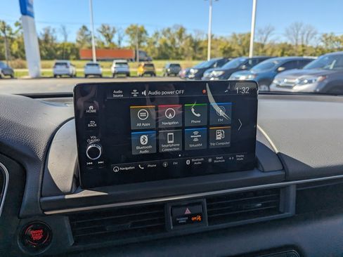 New 2025 Honda Pilot Touring image 16