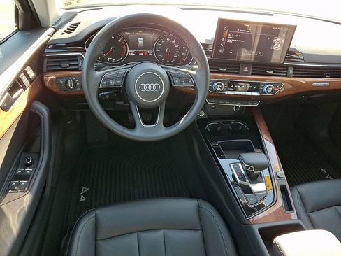 Used 2023 Audi A4 2.0T allroad Premium w/ Convenience Package AWD/4WD image 4