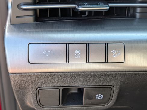 Used 2024 Hyundai Kona SEL FWD image 26
