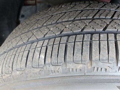 Used 2025 Nissan Pathfinder Platinum image 41