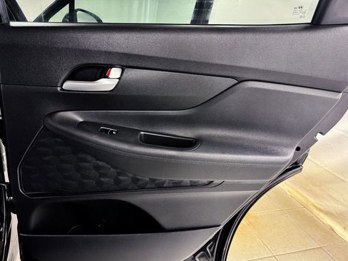 Used 2021 Hyundai Santa Fe SE image 16