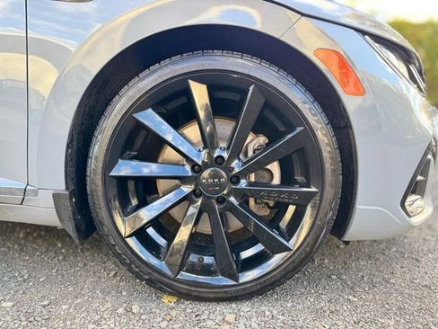 Used 2023 Volkswagen Arteon SE image 9