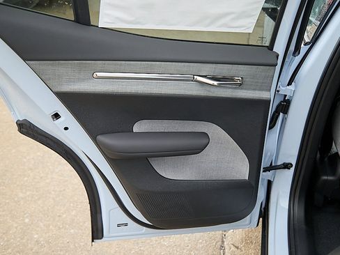 New 2026 Volvo EX30 Ultra image 16