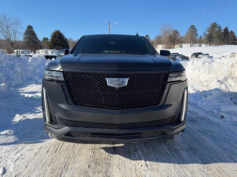 Used 2021 Cadillac Escalade Premium Luxury image 7