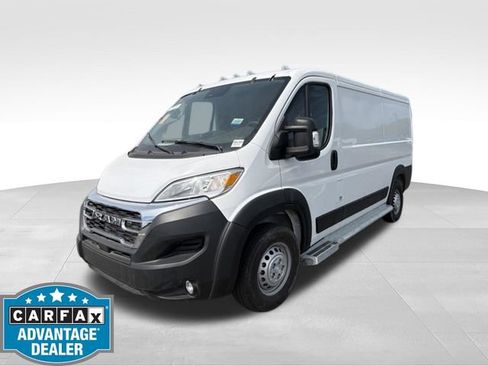 Used 2025 RAM ProMaster 2500 w/ U-Haul Equipment Group FWD image 8