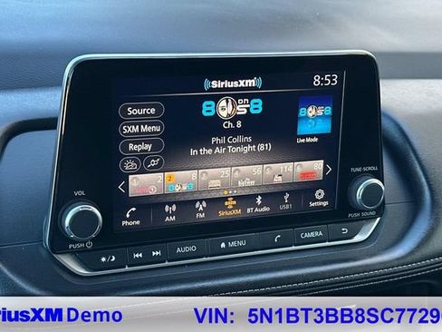 Used 2025 Nissan Rogue SV AWD/4WD image 33