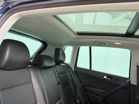 Used 2013 Volkswagen Tiguan SE FWD image 41