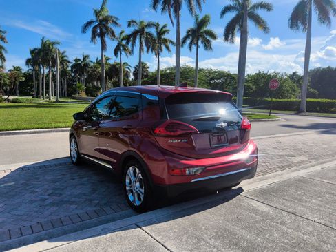 Used 2017 Chevrolet Bolt LT FWD image 18