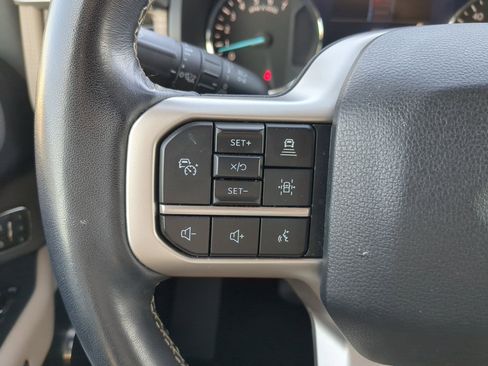 Used 2024 Ford Expedition Limited image 19