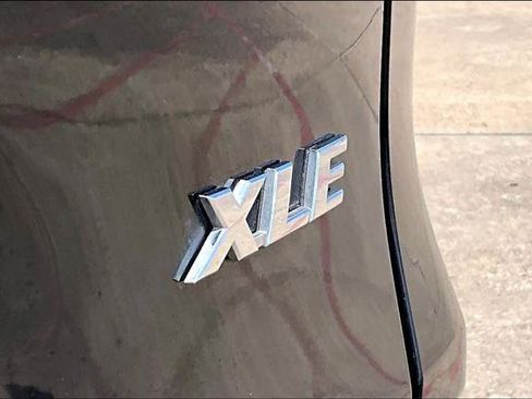 Certified 2025 Toyota RAV4 XLE FWD image 31