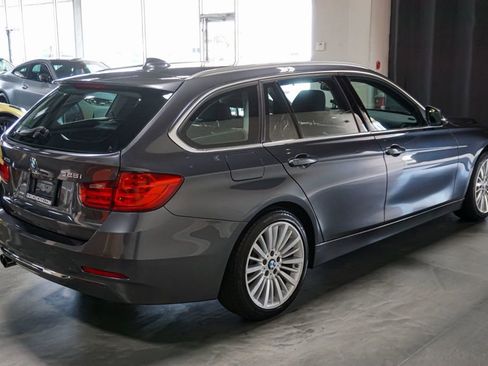 Used 2014 BMW 328i xDrive Wagon AWD/4WD image 7