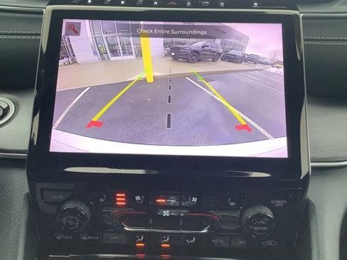 Used 2023 Jeep Grand Cherokee Overland w/ Luxury Tech Group IV image 23