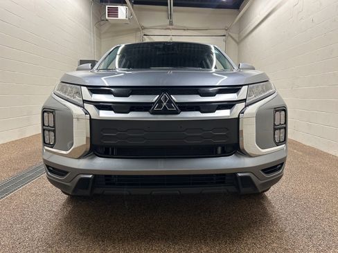 Used 2024 Mitsubishi Outlander Sport SE image 6
