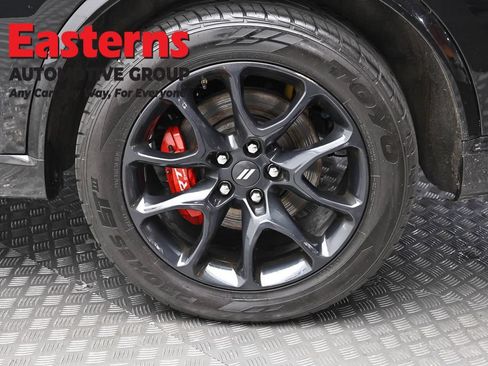 Used 2024 Dodge Durango R/T AWD/4WD image 8