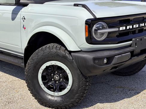 Certified 2022 Ford Bronco Outer Banks image 3