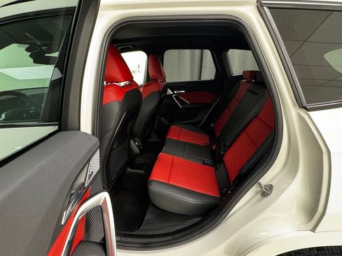 Used 2023 BMW X1 xDrive28i w/ Premium Package image 12