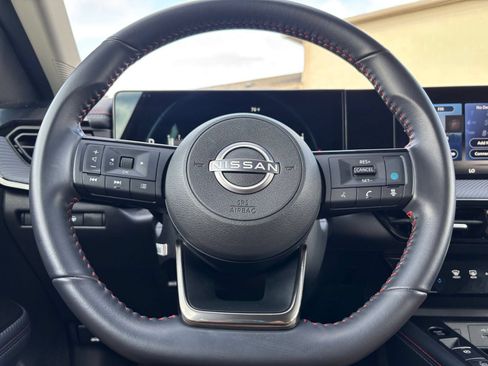 Used 2026 Nissan Kicks SR AWD/4WD image 26