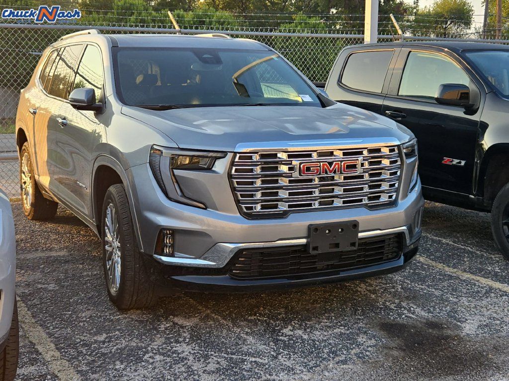 Used 2025 GMC Acadia Denali FWD image 1