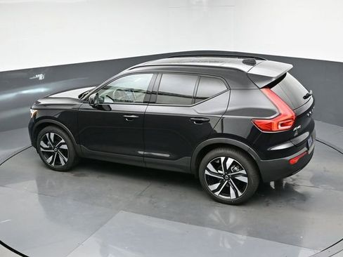 Used 2024 Volvo XC40 B5 Plus w/ Climate Package image 48