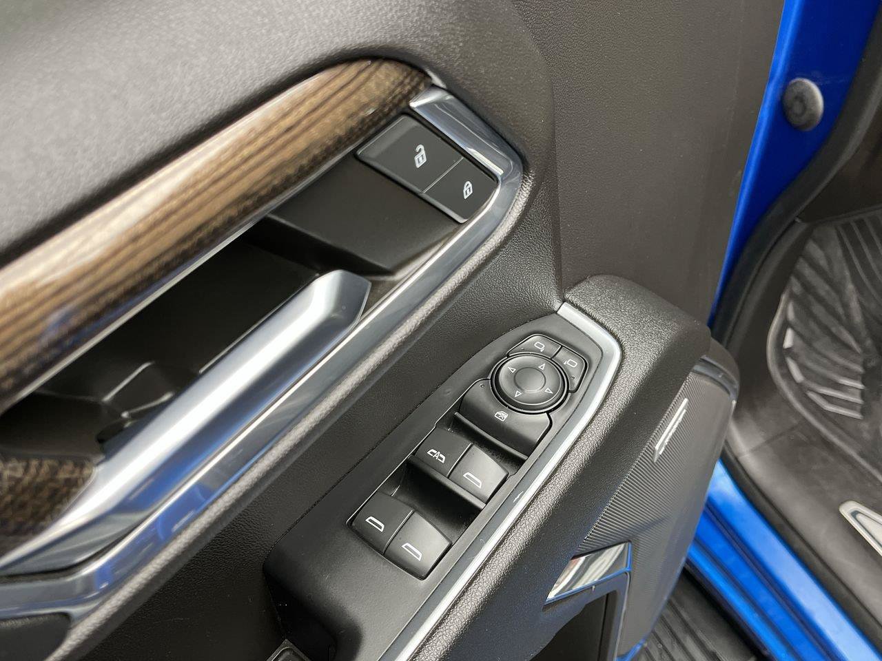 Used 2024 Chevrolet Silverado 1500 RST AWD/4WD image 8