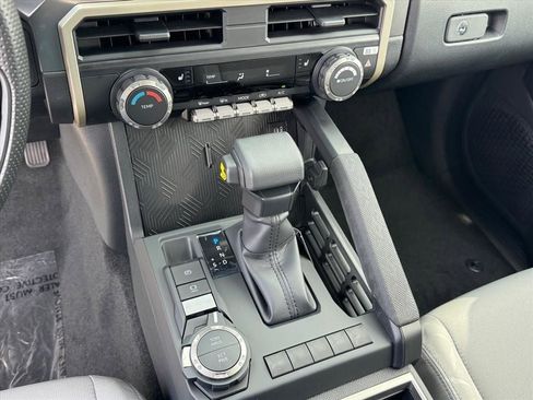 New 2026 Toyota Tacoma SR5 AWD/4WD image 17