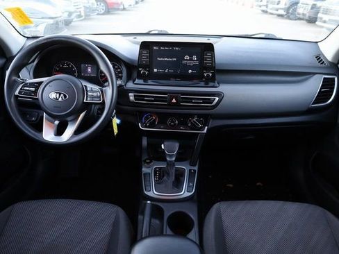 Used 2021 Kia Seltos LX image 12