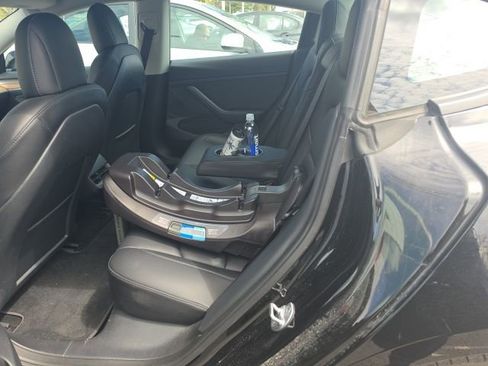 Used 2022 Tesla Model 3 Long Range image 6