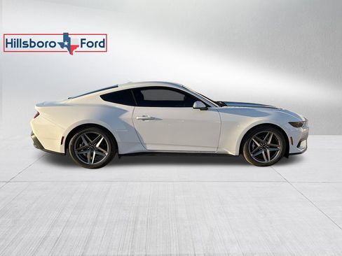 New 2025 Ford Mustang Coupe image 3