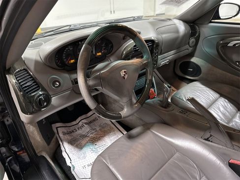 Used 2002 Porsche 911 Carrera 4 image 10
