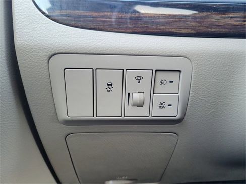 Used 2011 Hyundai Santa Fe Limited w/ Navigation Pkg 4 image 25