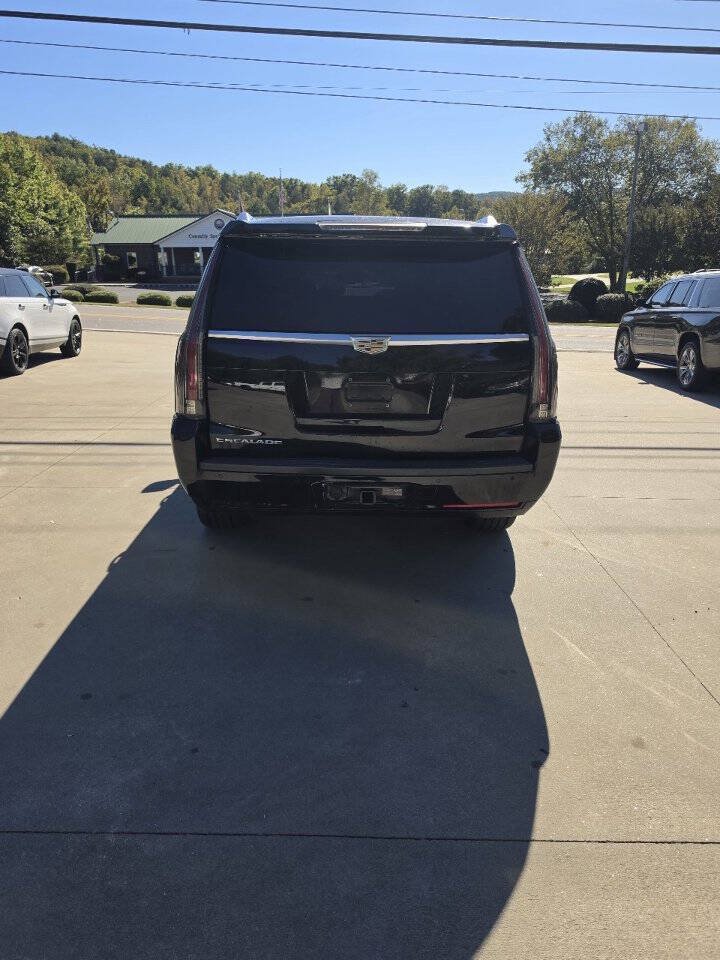 Used 2015 Cadillac Escalade ESV Luxury AWD/4WD image 5